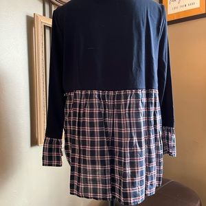 Sweet top from LOFT. Navy with red, white, navy plaid accents. NWOT. Size M.